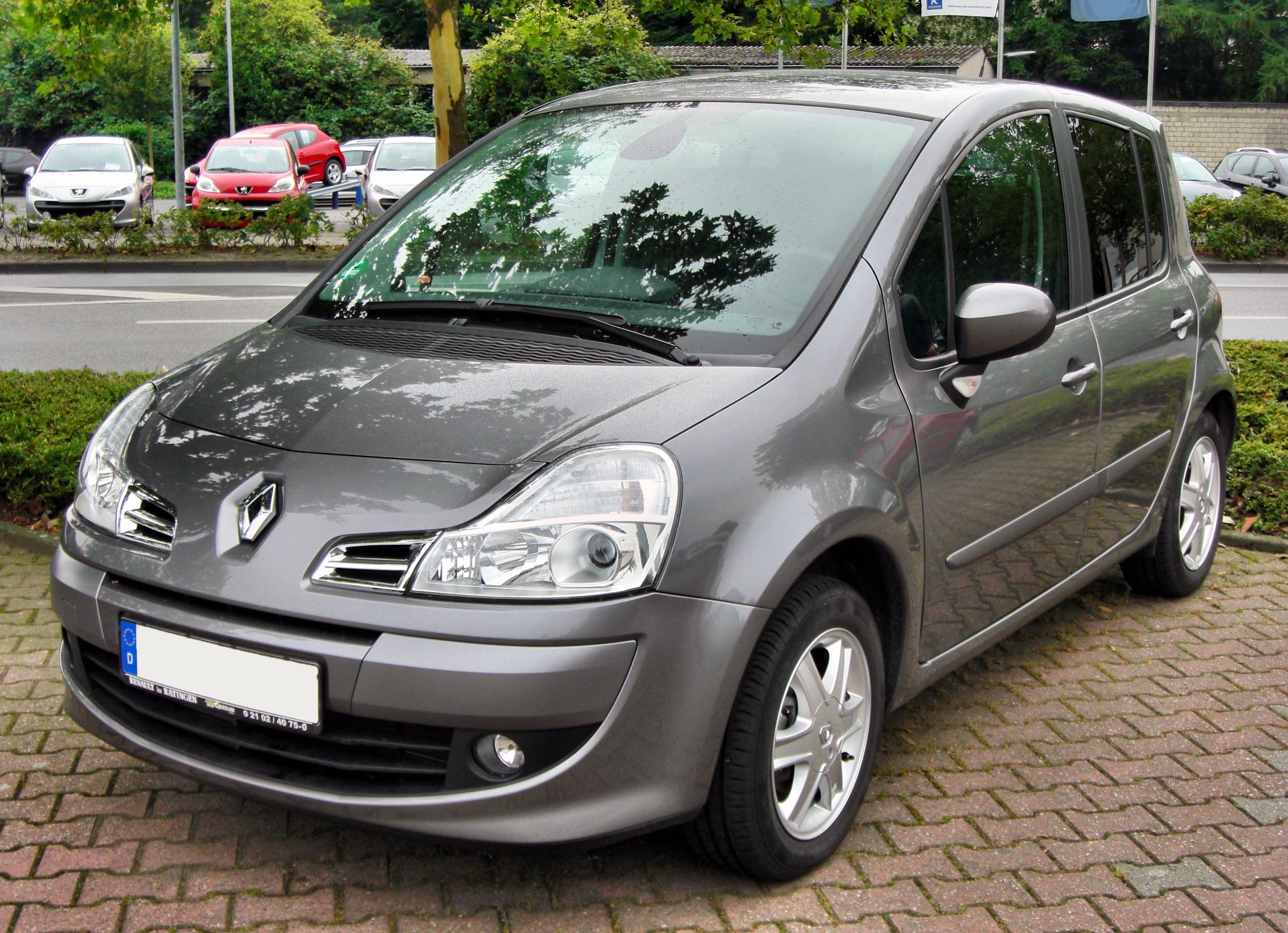 Renault_Modus_Facelift_20090808_front.JPG