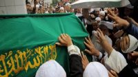 berbakti-kepada-orang-tua-yang-meninggal-dunia.jpg