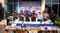 -djbc-banten-minuman-dan-rokok-ilegal.jpg