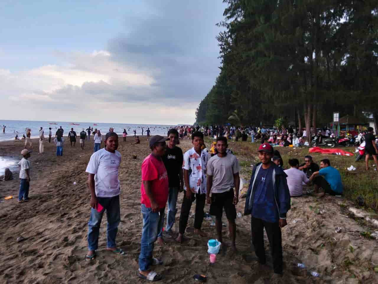Pantai Gumu Mae